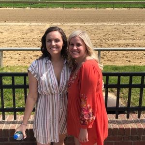 Meet your Posher, Jillian